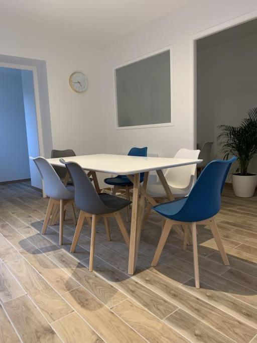 Suite Parentale A 1 Min Du Parc Des Expositions Bohars 外观 照片
